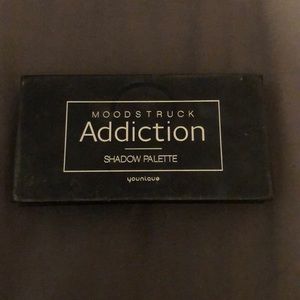 Moodstruck Addiction Shadow Palette